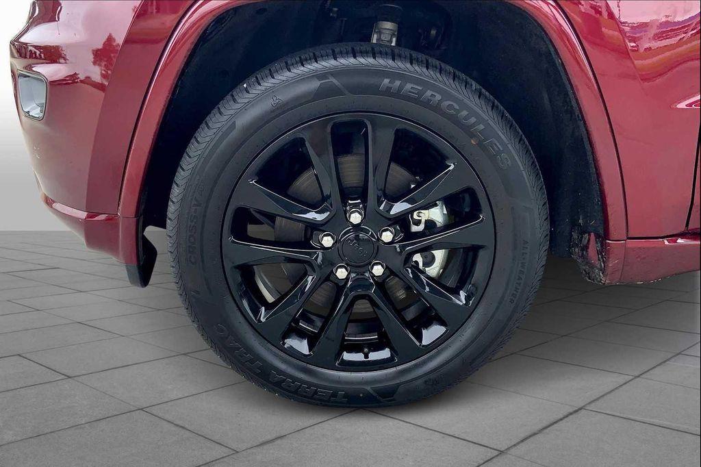 used 2022 Jeep Grand Cherokee car, priced at $20,699