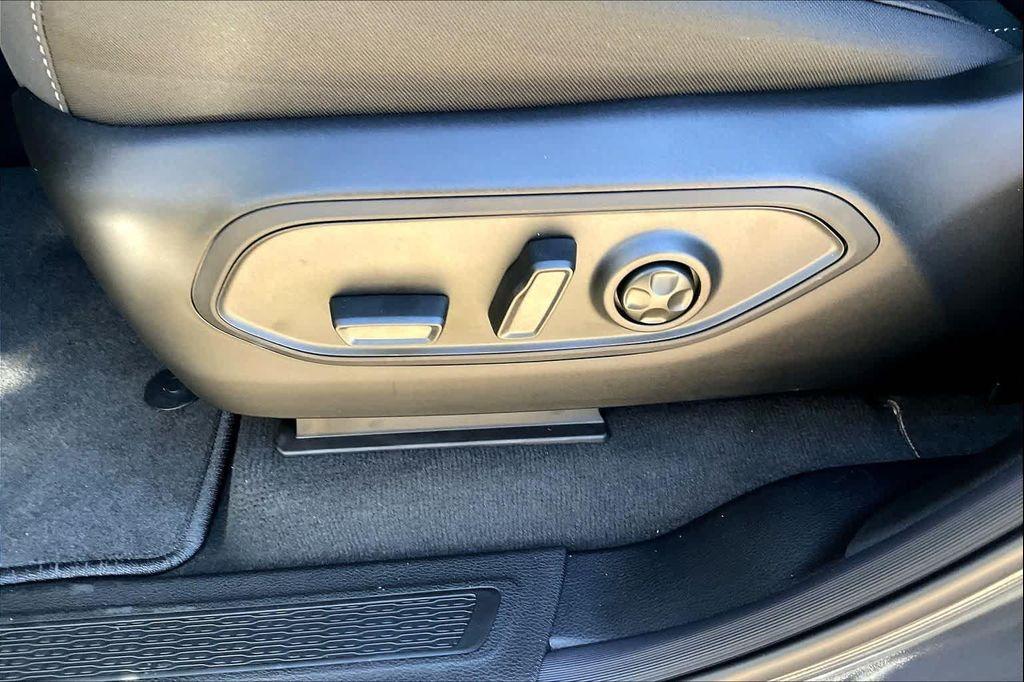 new 2025 Jeep Grand Cherokee car, priced at $41,165