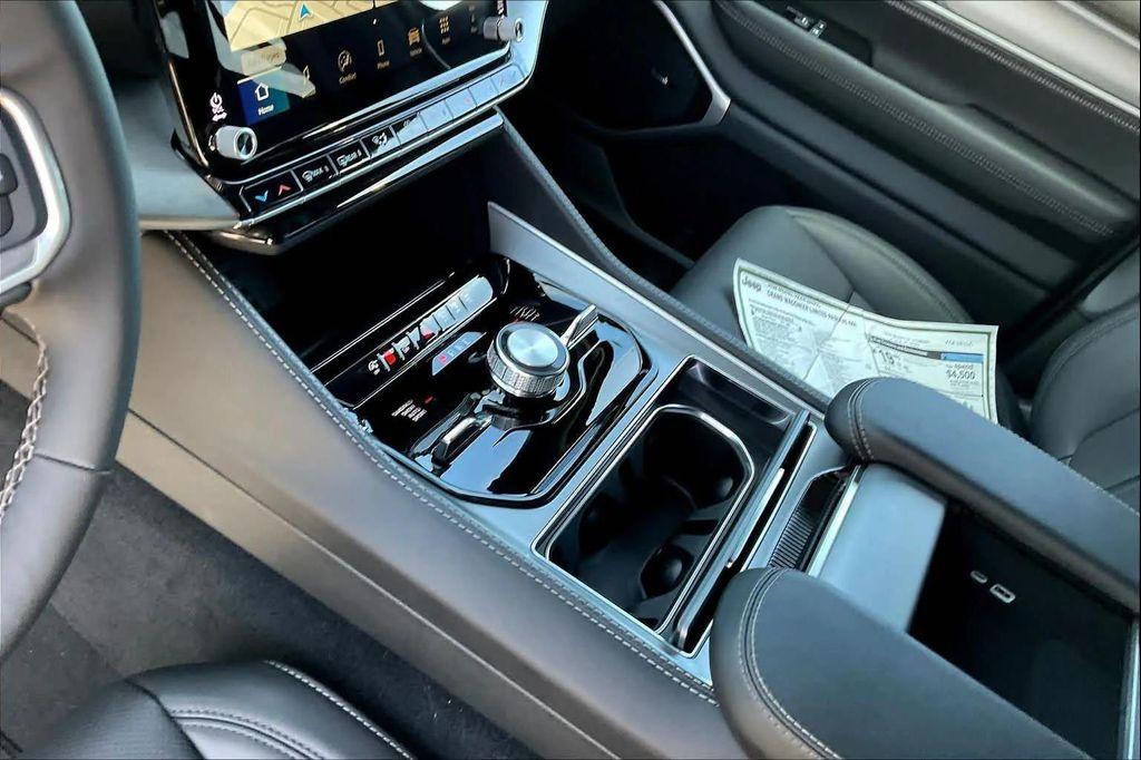 new 2026 Jeep Grand Wagoneer car, priced at $77,699