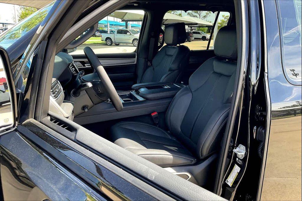 new 2026 Jeep Grand Wagoneer car, priced at $77,699