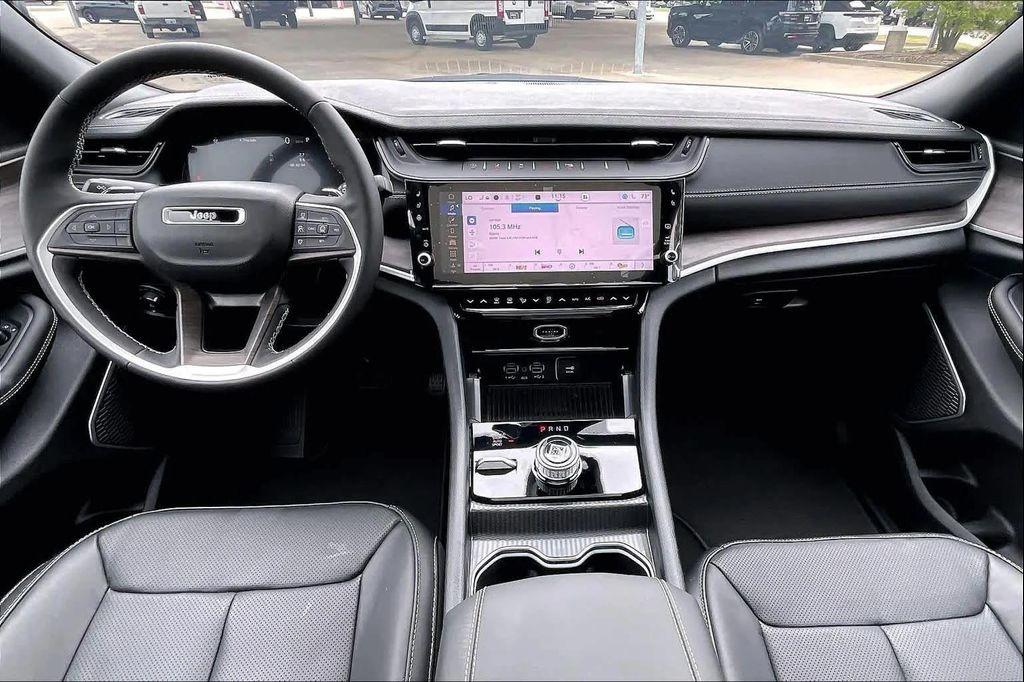 new 2026 Jeep Grand Cherokee L car
