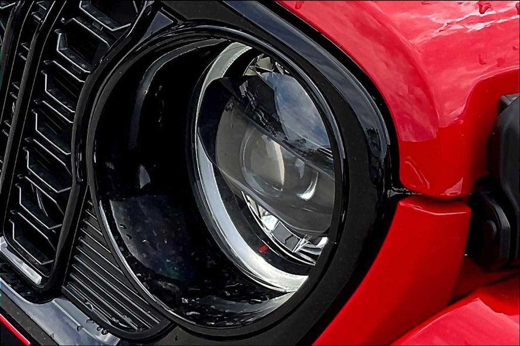 new 2025 Jeep Gladiator car, priced at $47,999