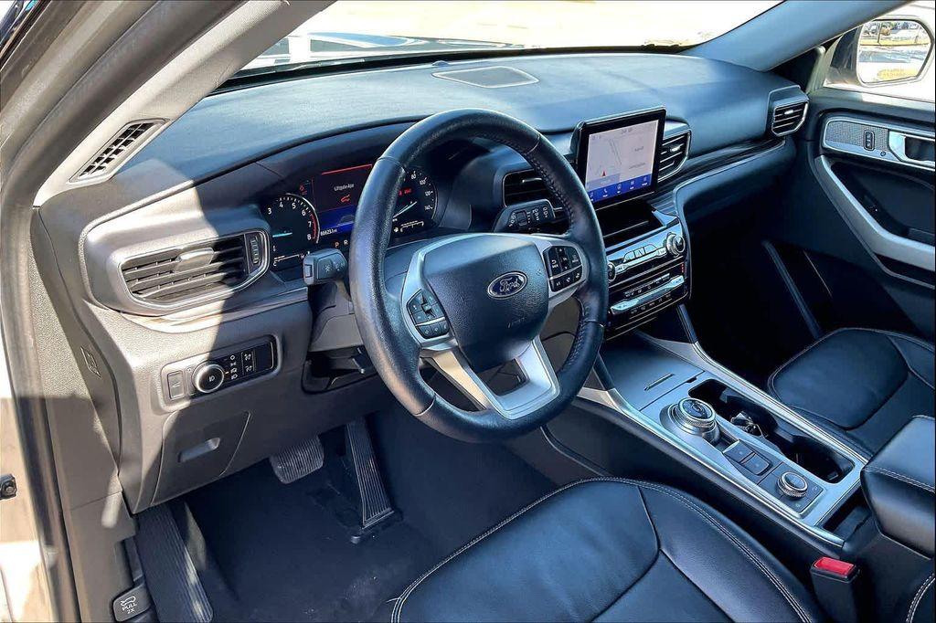 used 2023 Ford Explorer car, priced at $26,999