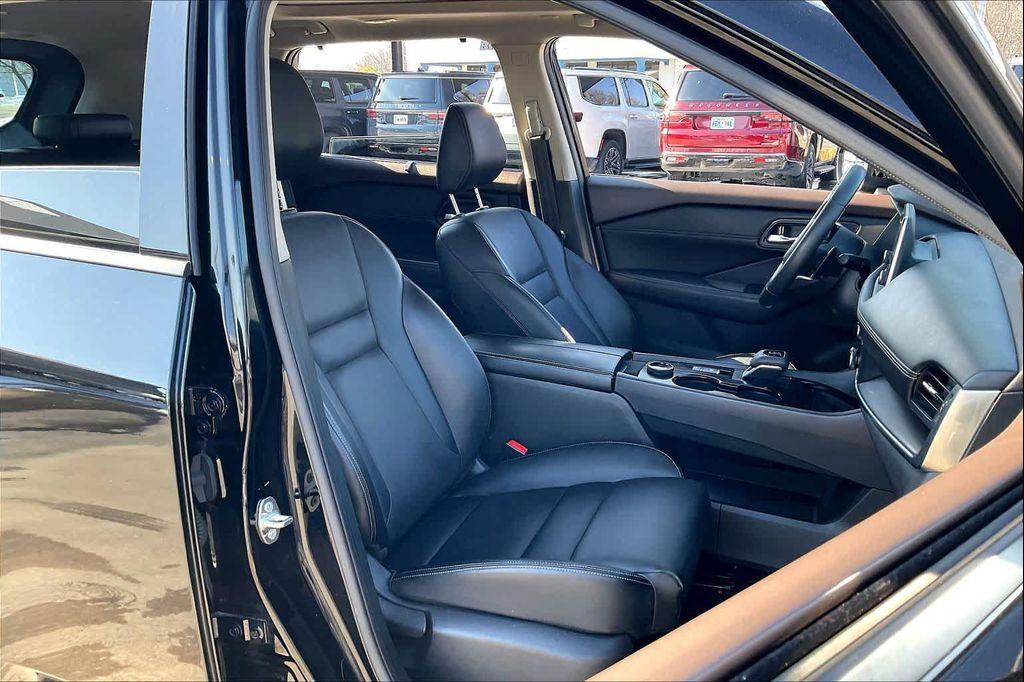 used 2023 Nissan Rogue car, priced at $21,999