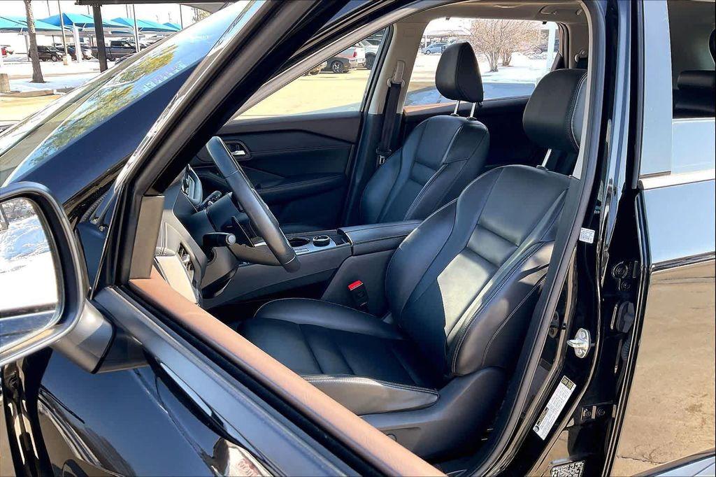 used 2023 Nissan Rogue car, priced at $21,999