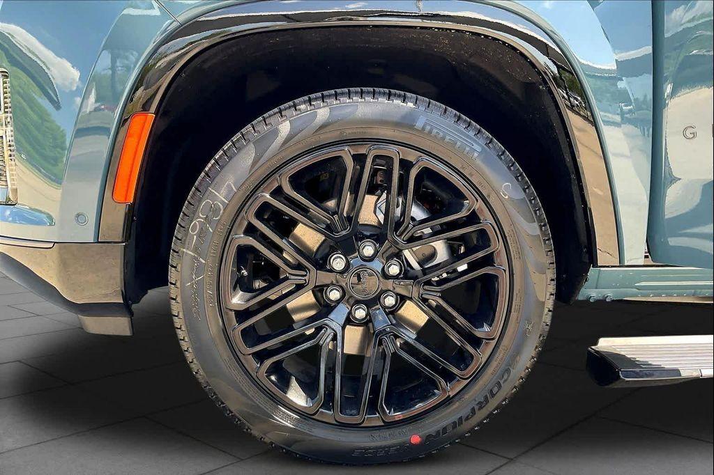 new 2026 Jeep Grand Wagoneer car, priced at $76,699