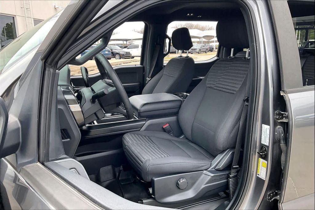 used 2021 Ford F-150 car, priced at $33,999