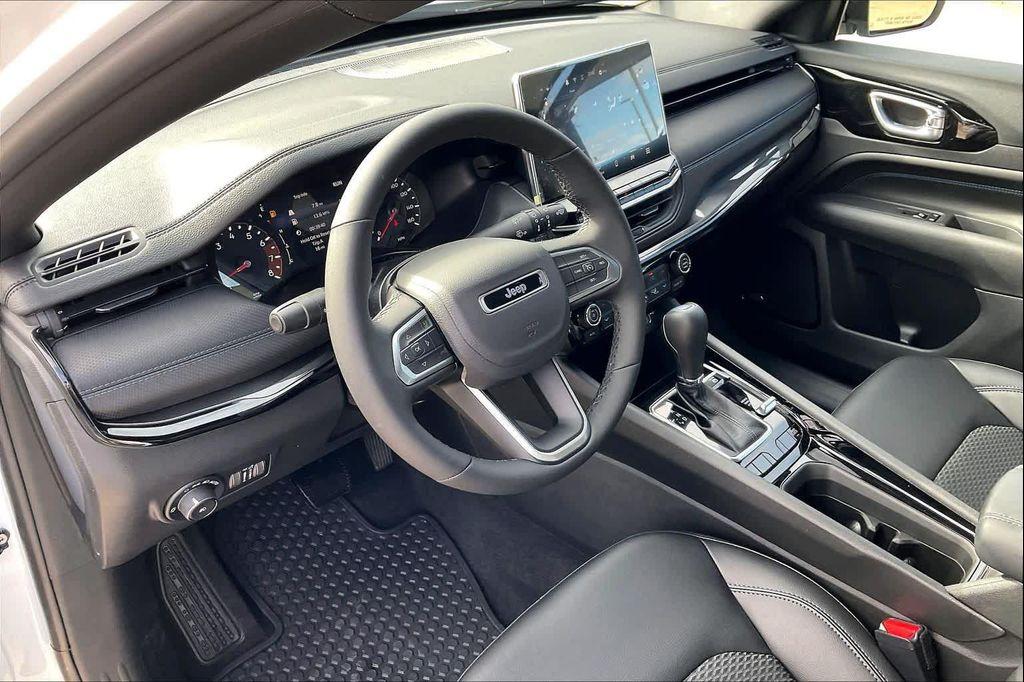 new 2026 Jeep Compass car, priced at $33,700
