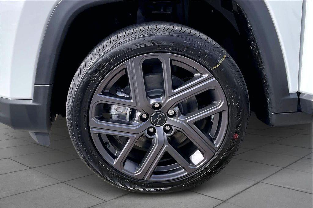 new 2026 Jeep Compass car, priced at $33,700