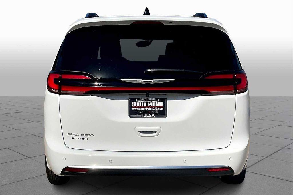 new 2026 Chrysler Pacifica car, priced at $51,860