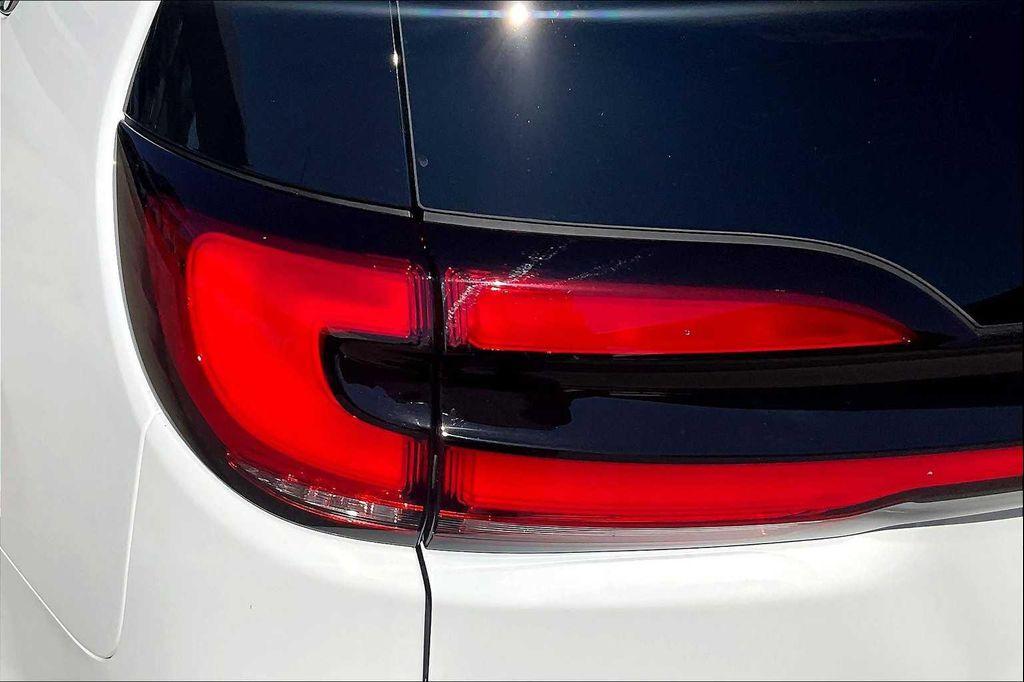 new 2026 Chrysler Pacifica car, priced at $51,860