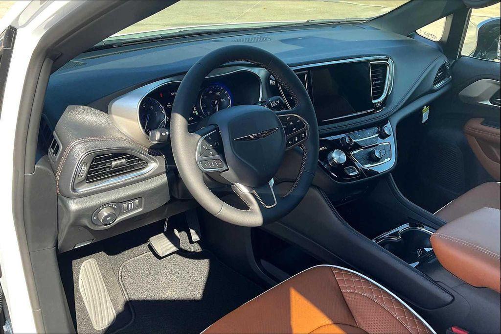 new 2026 Chrysler Pacifica car, priced at $51,860