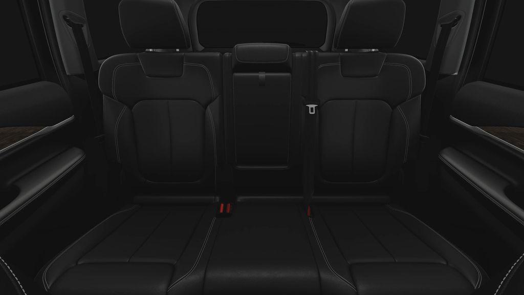 new 2025 Jeep Grand Cherokee car, priced at $47,035