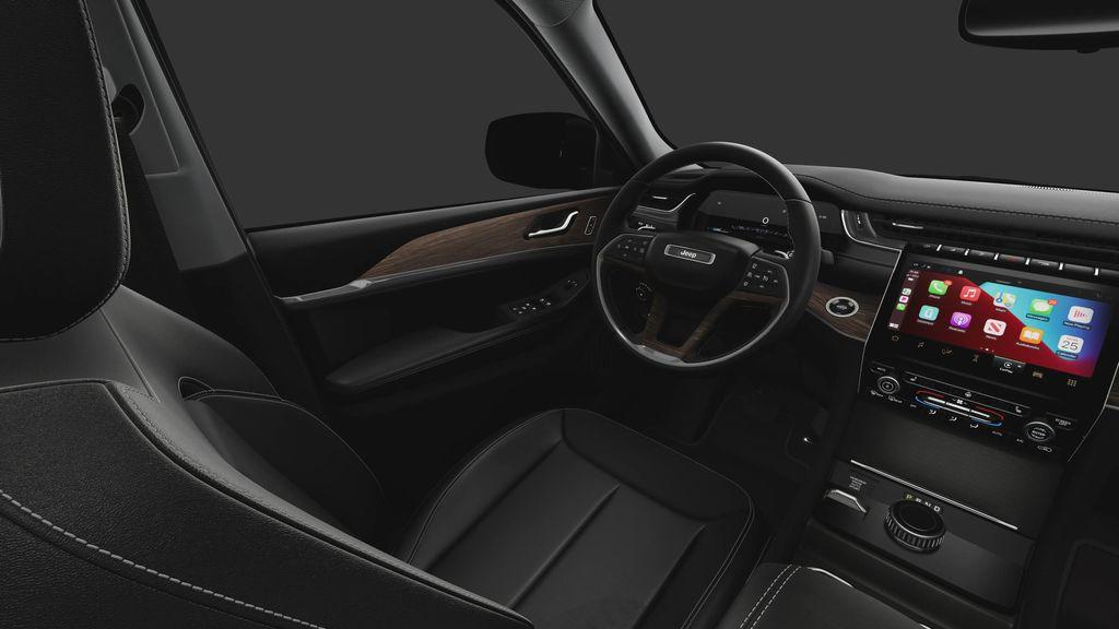 new 2025 Jeep Grand Cherokee car, priced at $47,035