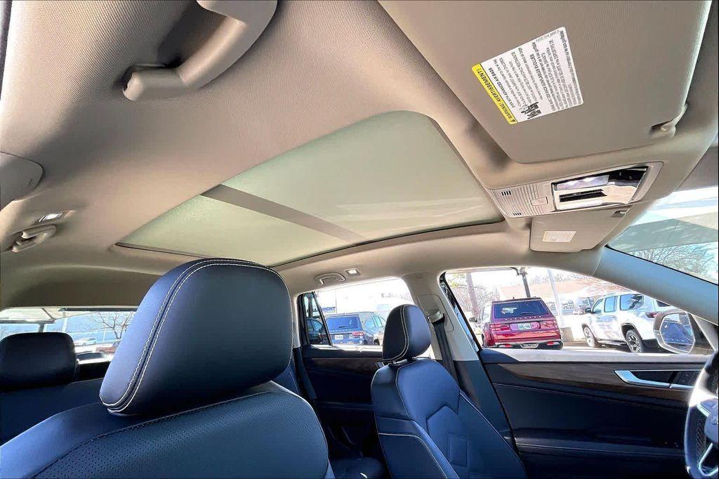 used 2025 Volkswagen Atlas car, priced at $35,999