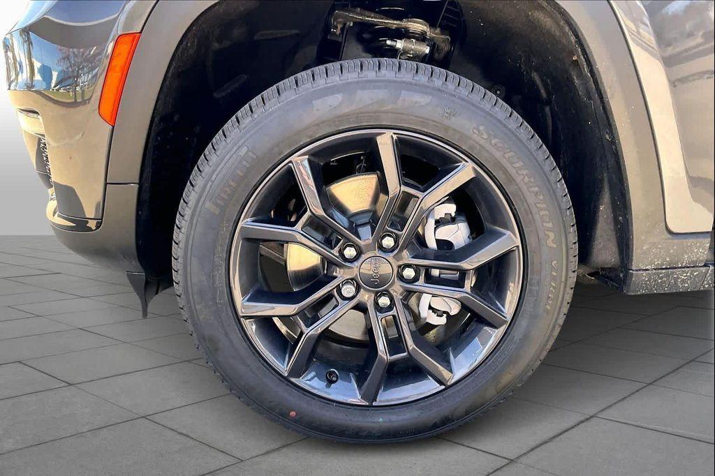 new 2025 Jeep Grand Cherokee L car, priced at $46,029