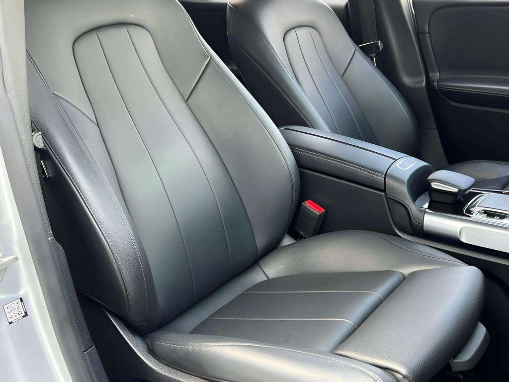 used 2020 Mercedes-Benz GLB 250 car, priced at $19,556