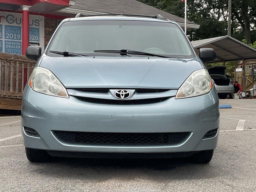 used 2006 Toyota Sienna car, priced at $7,384