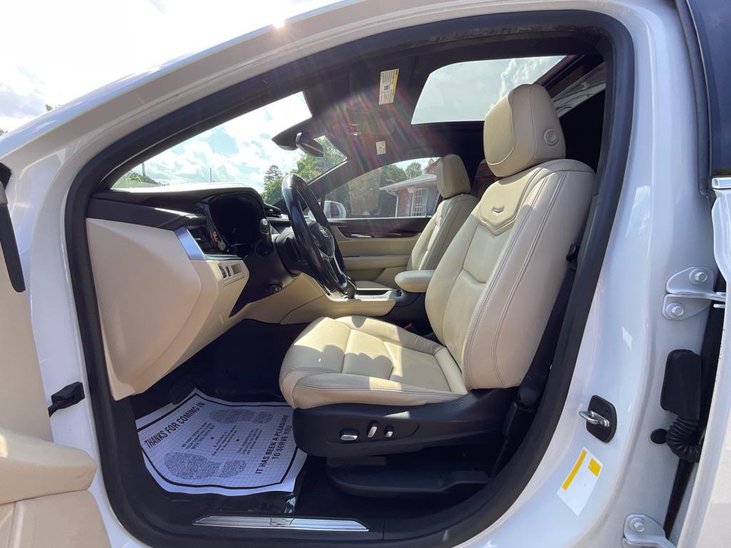 used 2018 Cadillac XT5 car, priced at $19,284