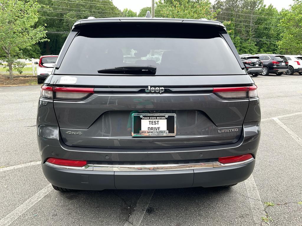 used 2022 Jeep Grand Cherokee car, priced at $23,884
