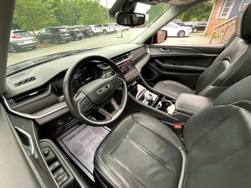 used 2022 Jeep Grand Cherokee car, priced at $23,884