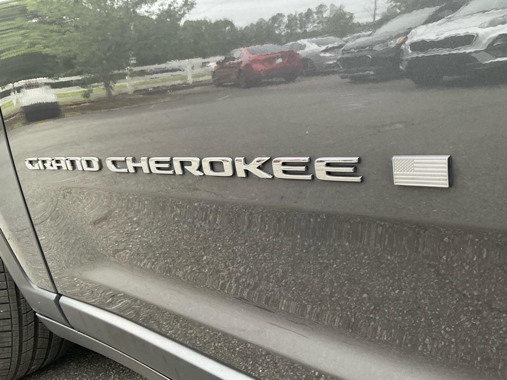 used 2022 Jeep Grand Cherokee car, priced at $23,884
