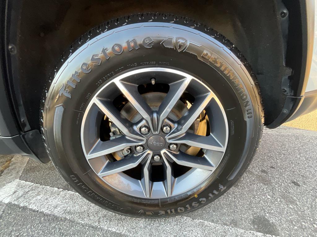 used 2019 Jeep Grand Cherokee car, priced at $17,485