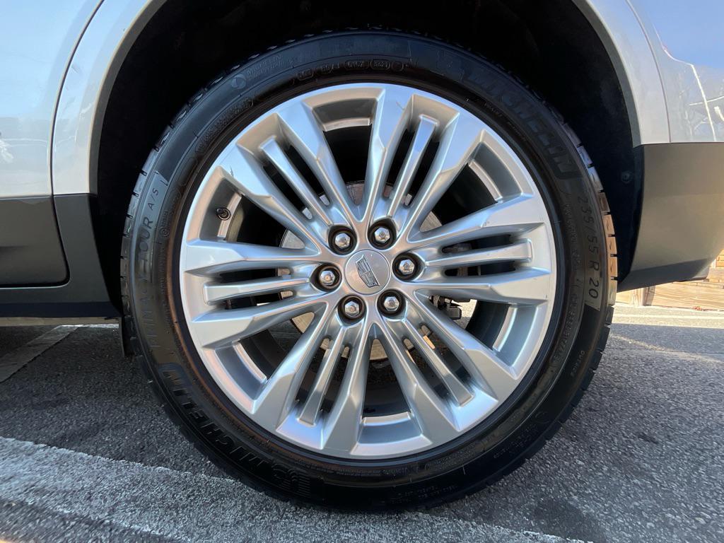 used 2019 Cadillac XT5 car, priced at $14,485