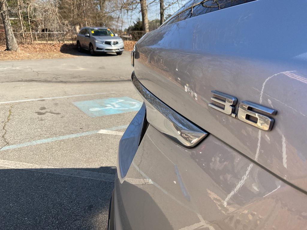 used 2019 Cadillac XT5 car, priced at $14,485