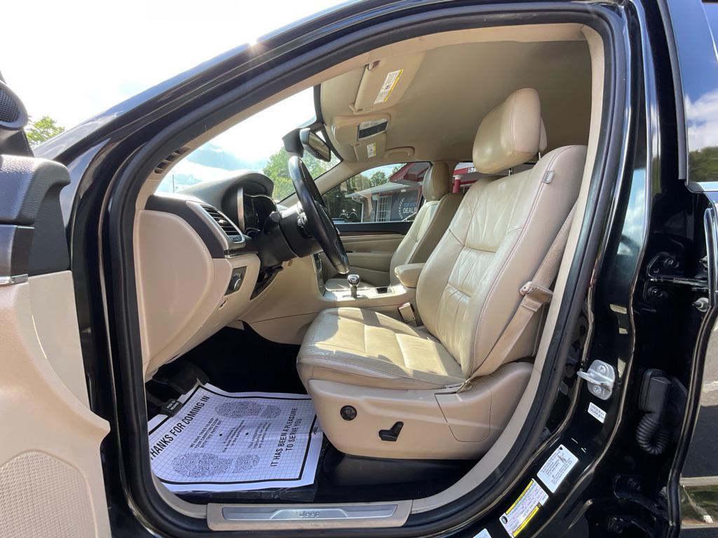 used 2014 Jeep Grand Cherokee car, priced at $10,384