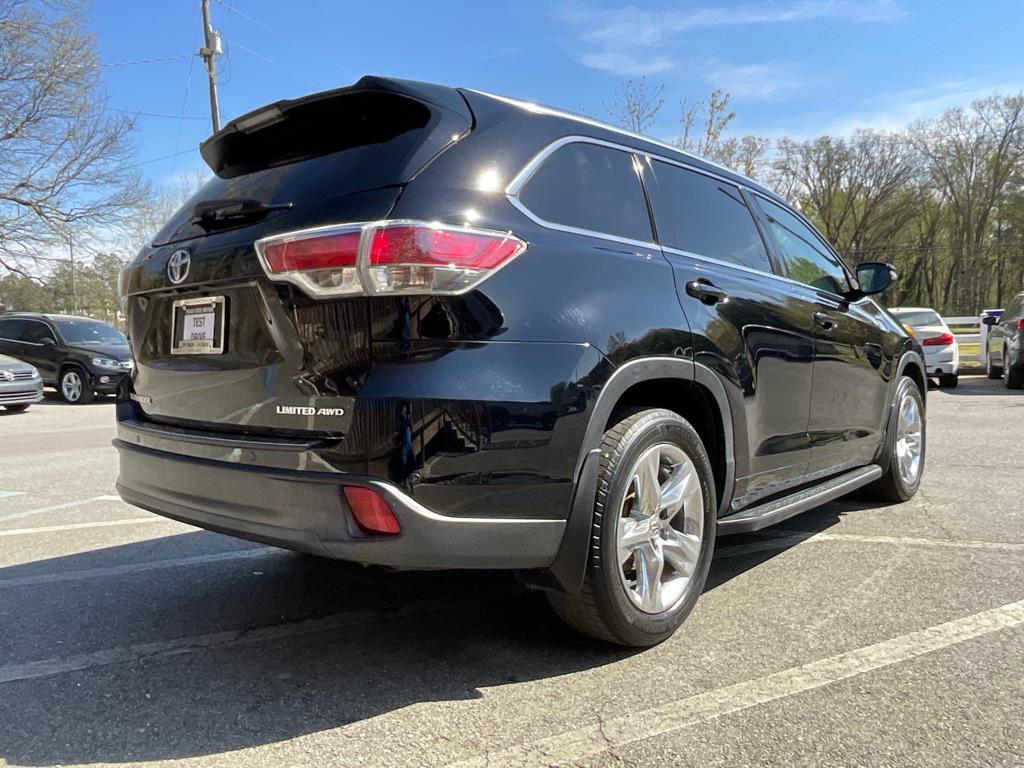 used 2014 Toyota Highlander car, priced at $16,485
