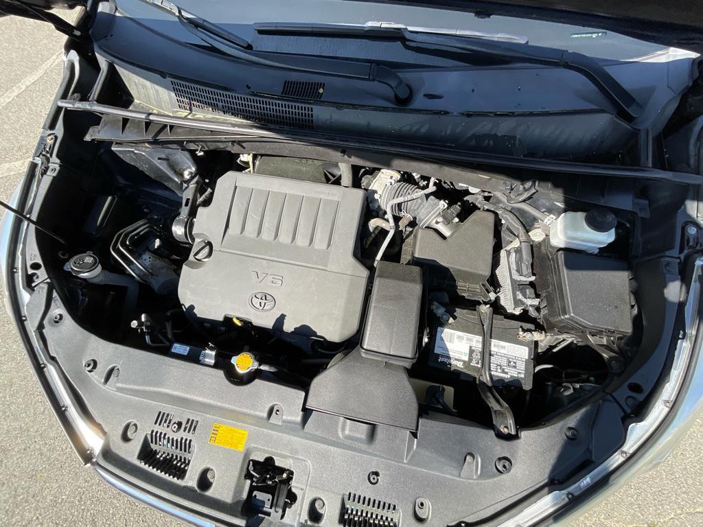 used 2014 Toyota Highlander car, priced at $16,485