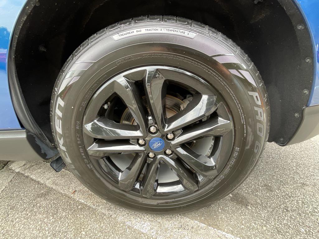 used 2020 Ford Edge car