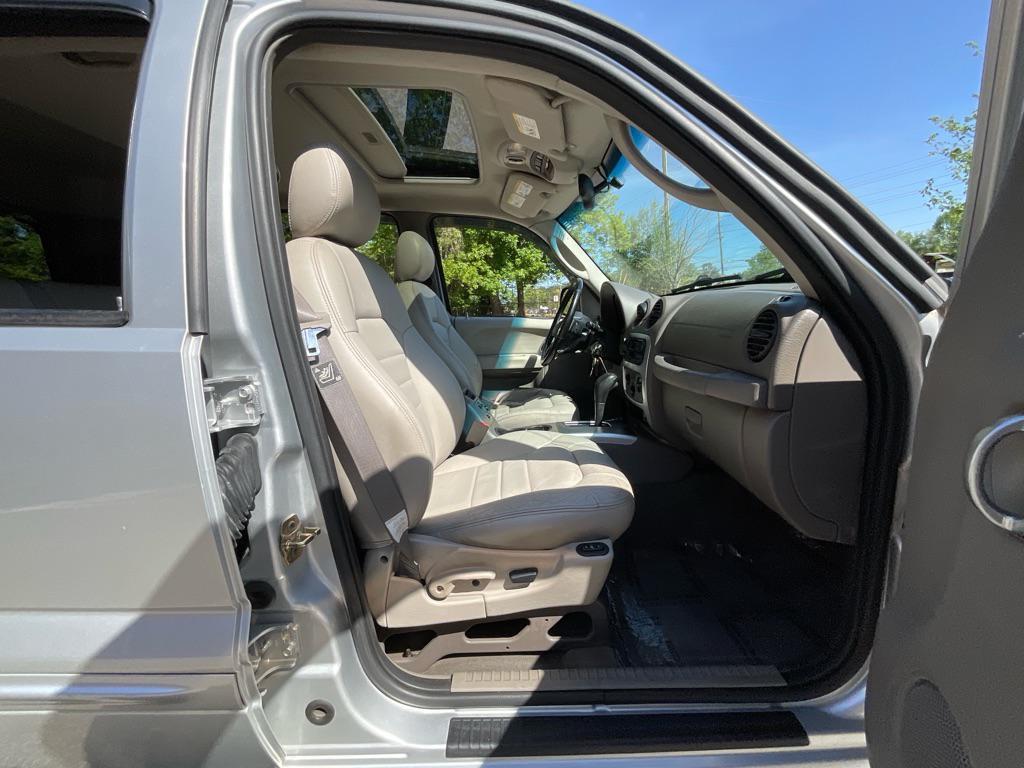 used 2004 Jeep Liberty car, priced at $4,985