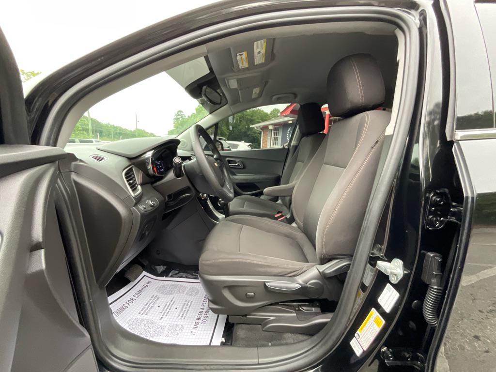 used 2020 Chevrolet Trax car, priced at $15,384