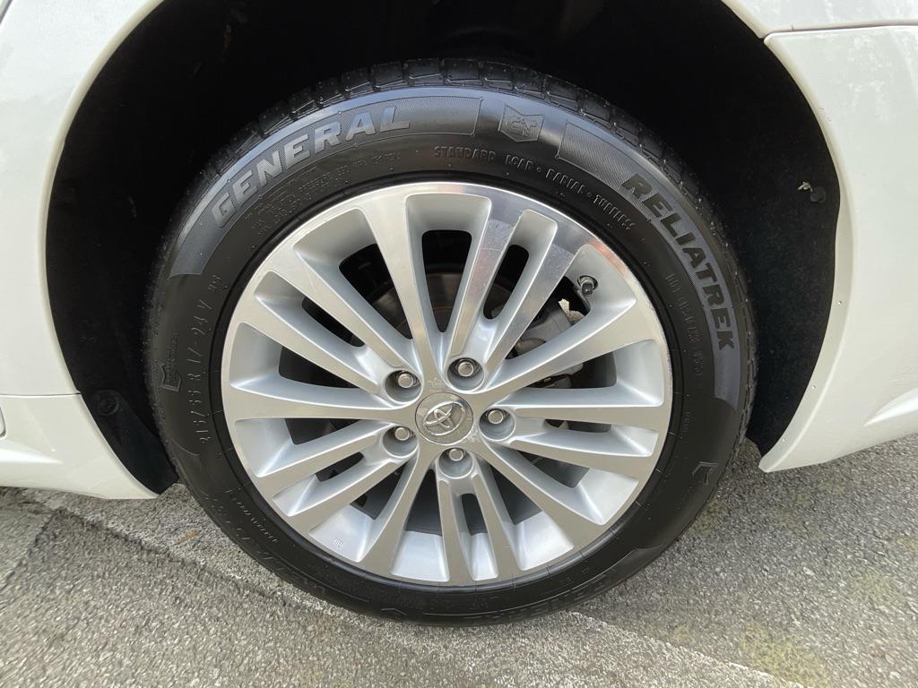 used 2014 Toyota Avalon Hybrid car, priced at $17,985