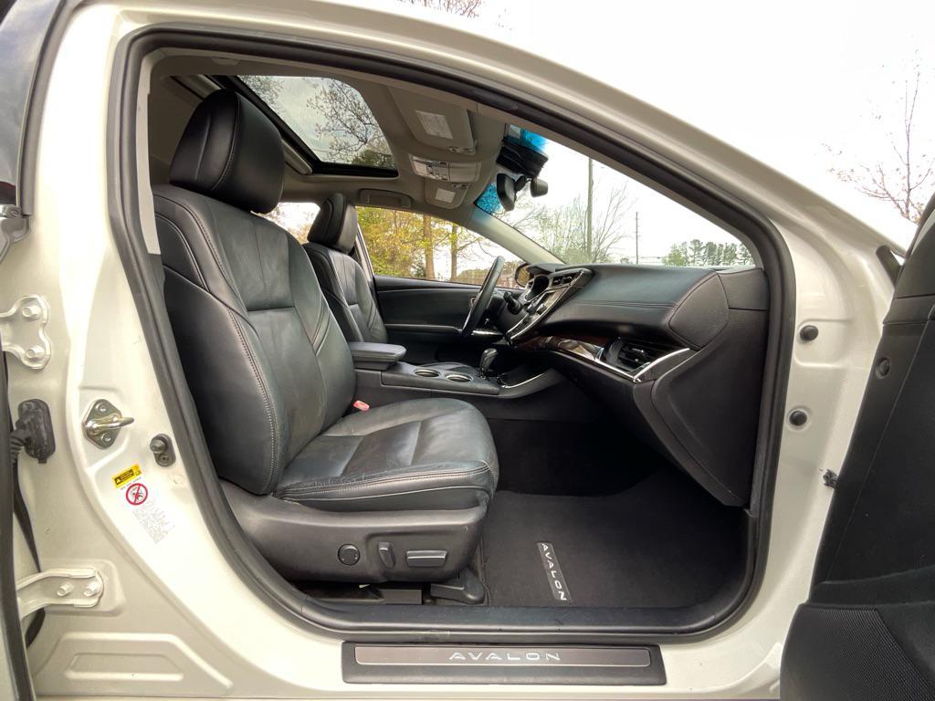 used 2014 Toyota Avalon Hybrid car, priced at $17,985