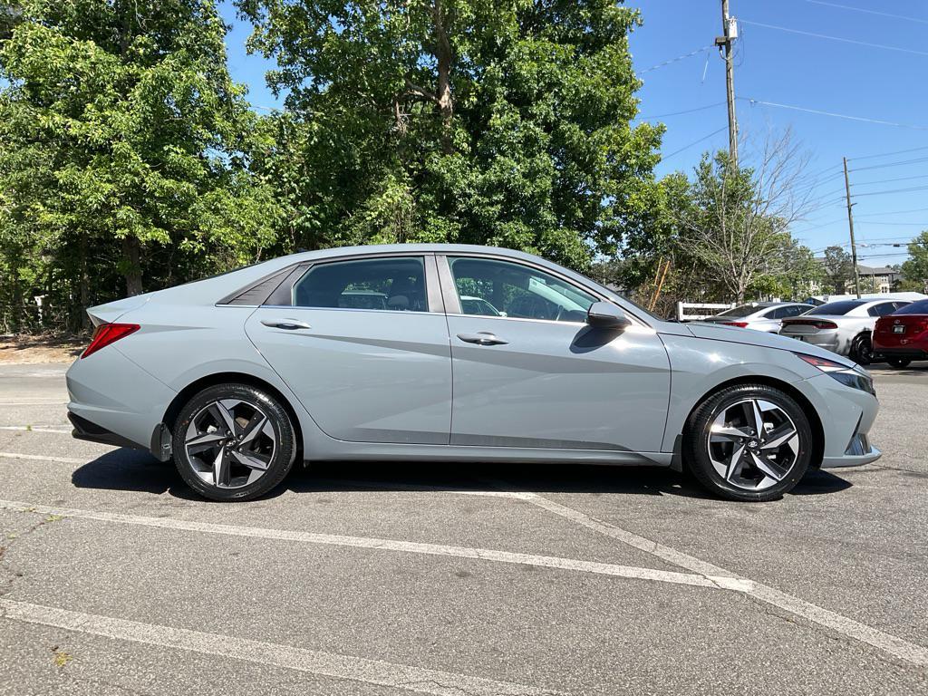 used 2022 Hyundai Elantra car, priced at $19,384