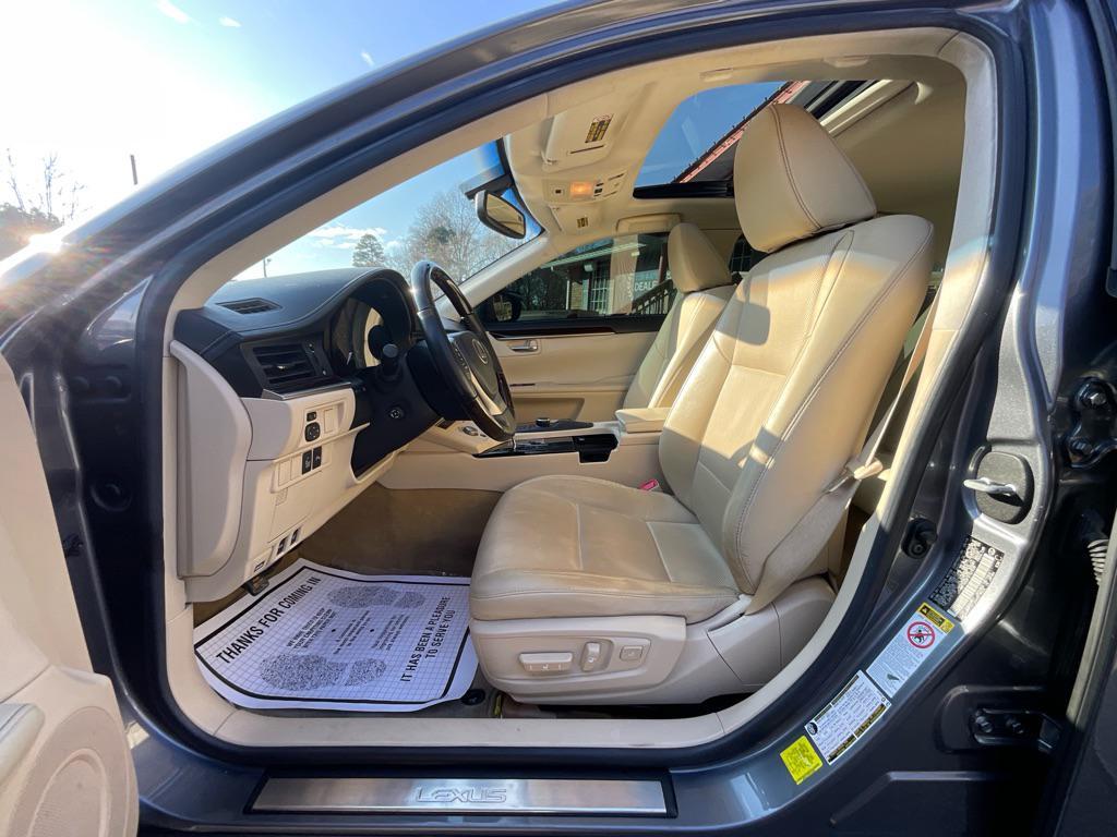 used 2015 Lexus ES 350 car, priced at $17,685