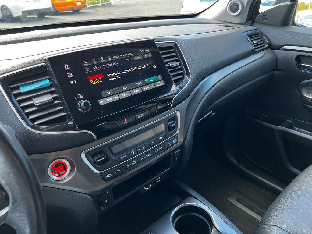 used 2022 Honda Pilot car, priced at $27,995