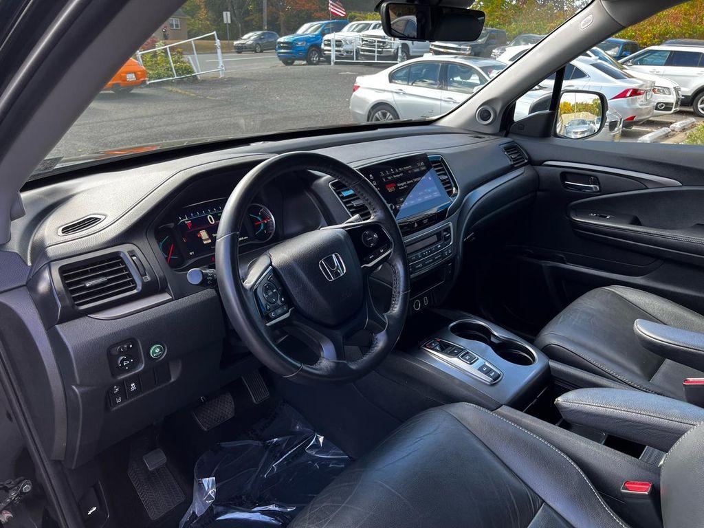used 2022 Honda Pilot car, priced at $27,995