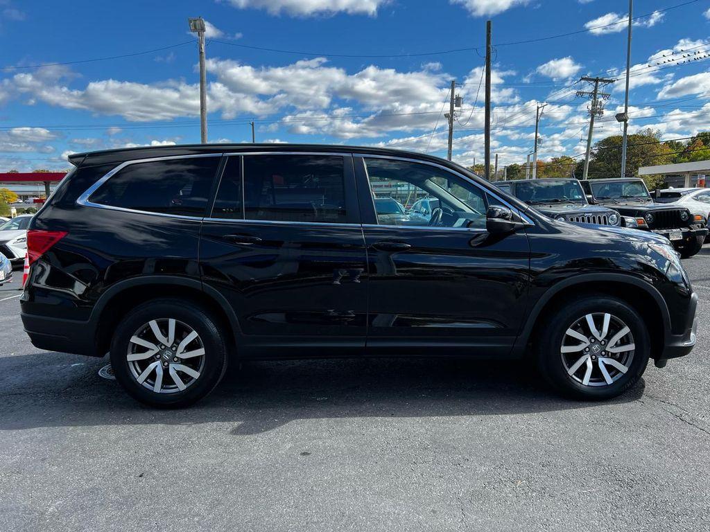 used 2022 Honda Pilot car, priced at $27,995