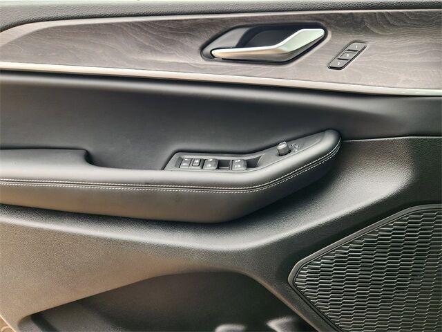 new 2025 Jeep Grand Cherokee L car, priced at $45,988