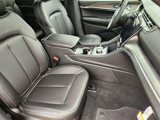 new 2025 Jeep Grand Cherokee L car, priced at $45,988