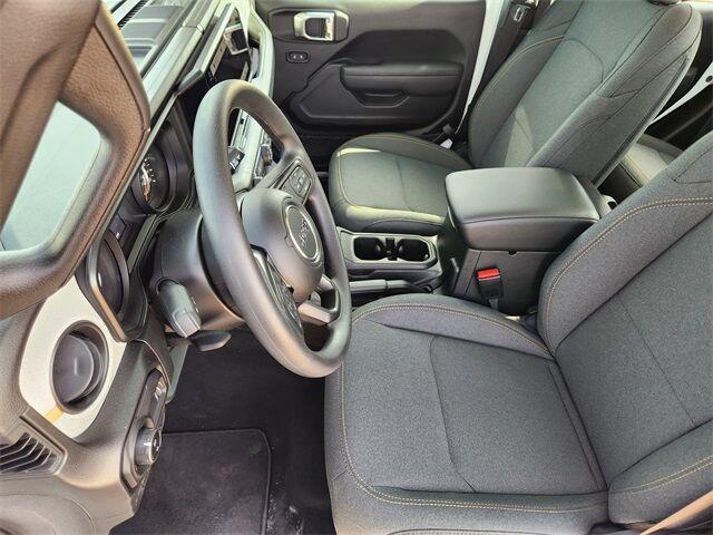 new 2026 Jeep Gladiator car, priced at $40,330