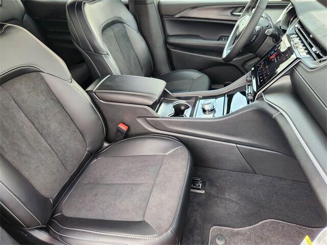 new 2025 Jeep Grand Cherokee L car, priced at $42,456