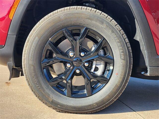 new 2025 Jeep Grand Cherokee L car, priced at $41,274