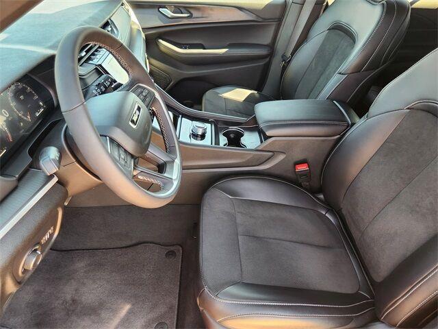 new 2025 Jeep Grand Cherokee car, priced at $40,289