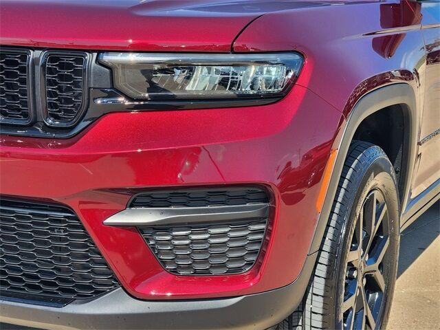 new 2025 Jeep Grand Cherokee car, priced at $40,289
