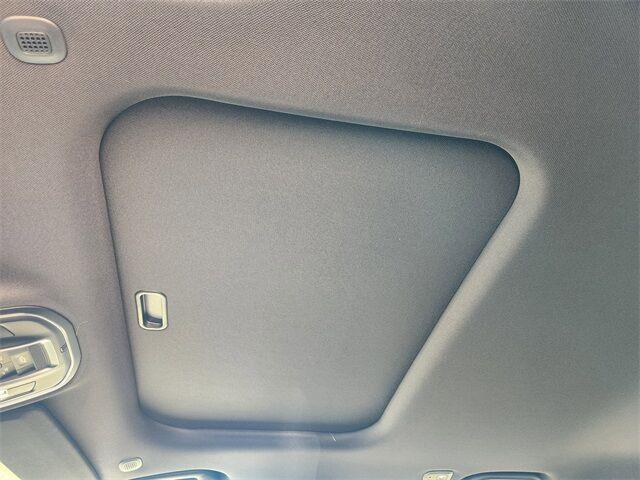 new 2025 Jeep Grand Cherokee car, priced at $40,289